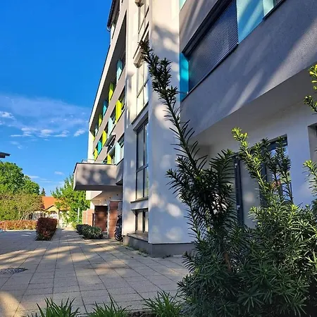 Levander Διαμέρισμα Balatonföldvár